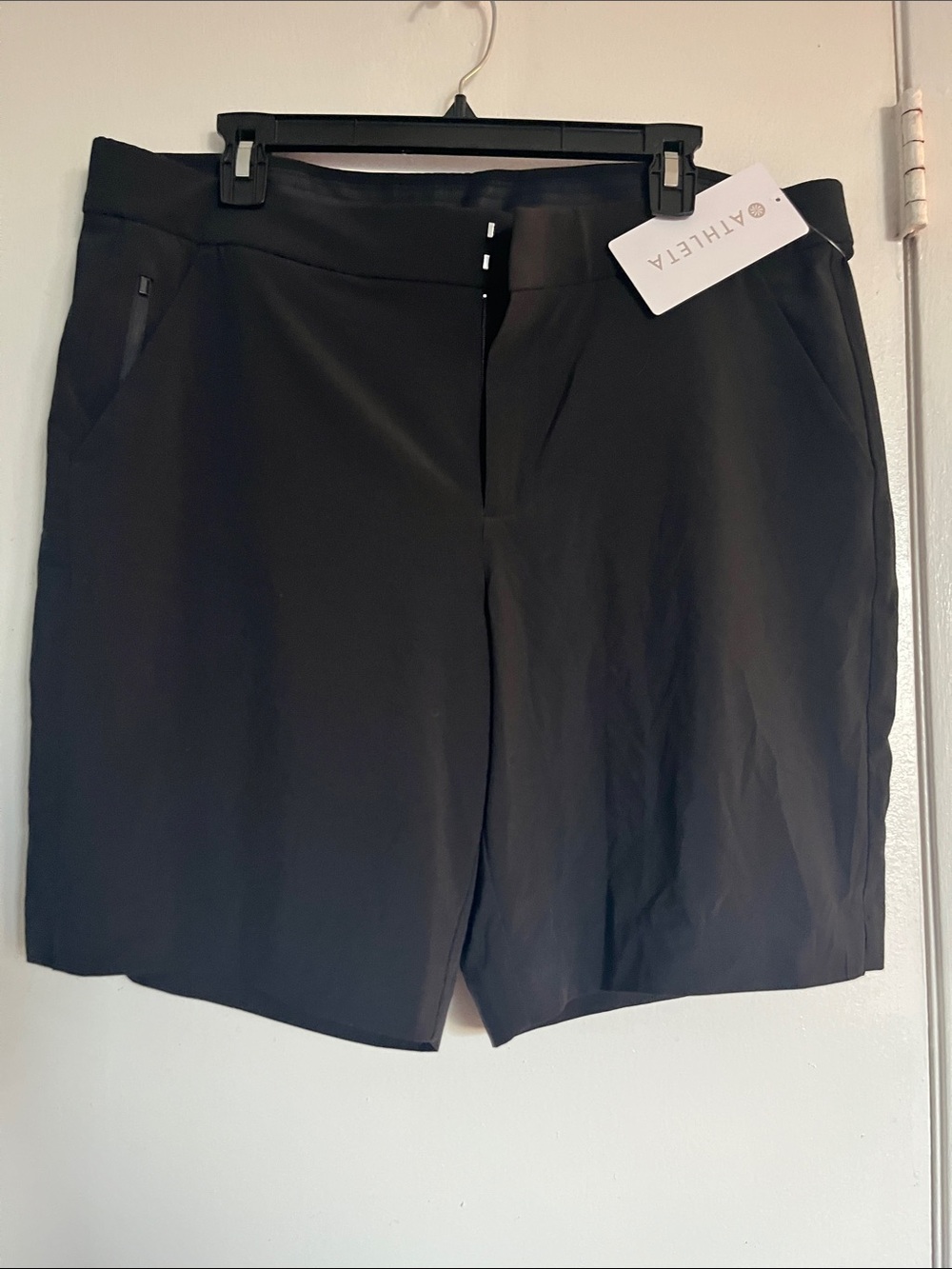 Athleta Tribeca Bermuda Shorts Size 16 Black 7” long